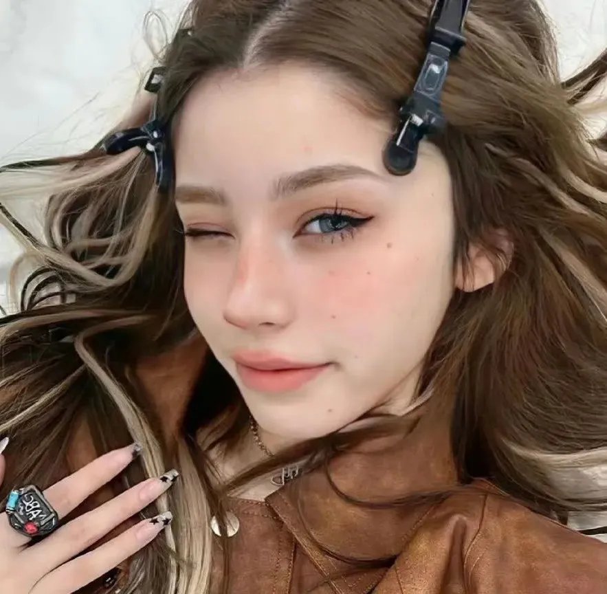 来自缠绕深海的生物